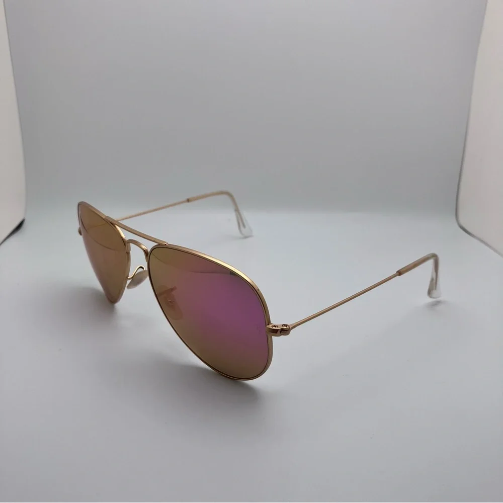 Ray-Ban trendy aviator